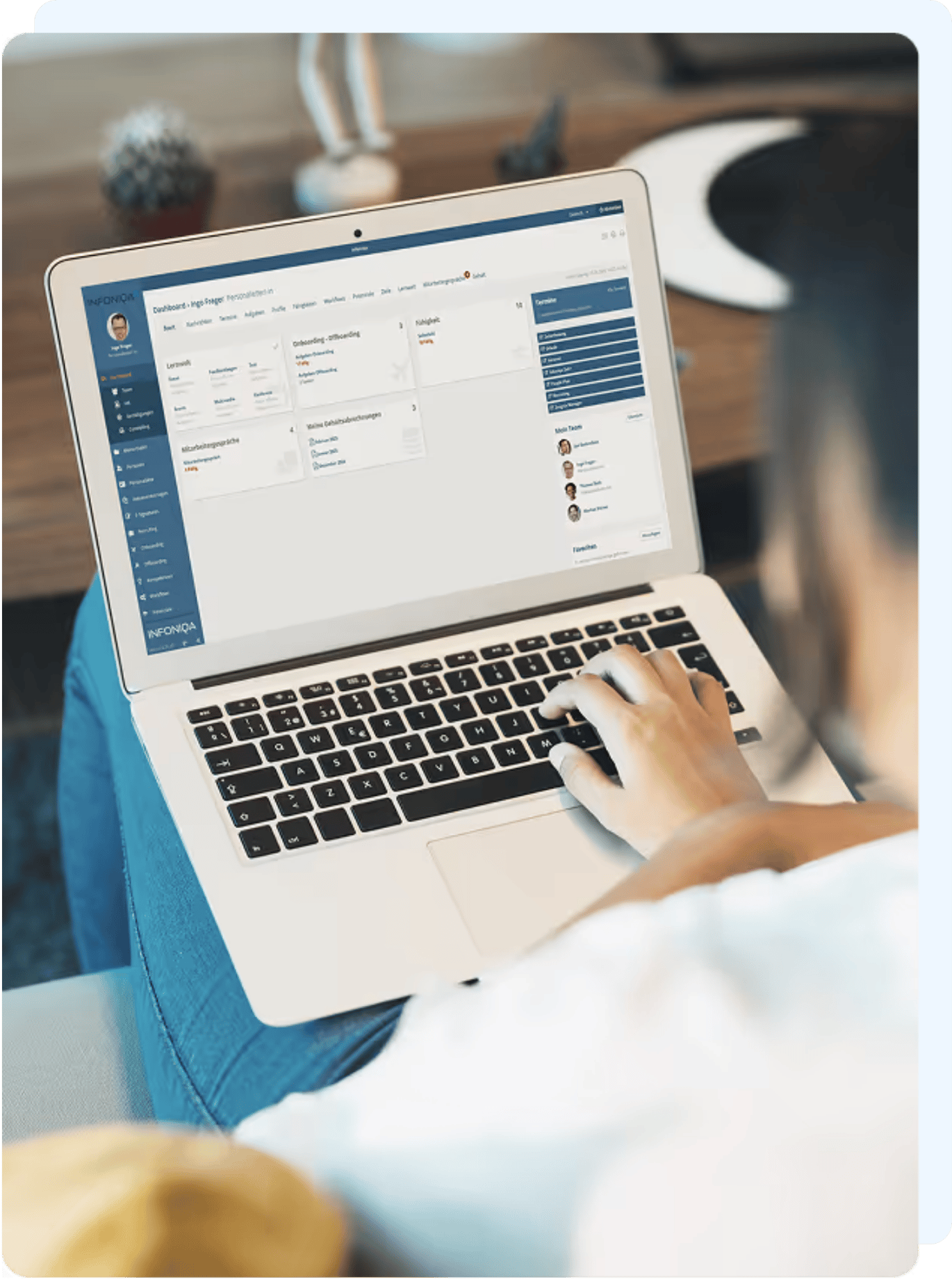 Infoniqa_HR Laptop Infoniqa_HR Laptop